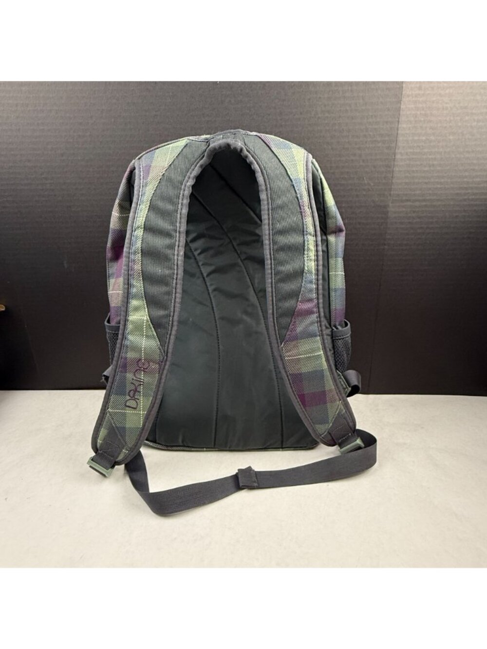Dakine Backpack Green Purple Plaid - Picture 3 of 12